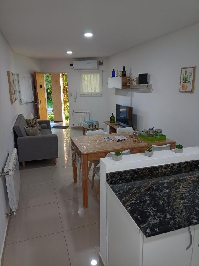 Edificio Nikemen, Moderno Dpto Con Patio Y Cochera Cubierta Apartamento Neuquén